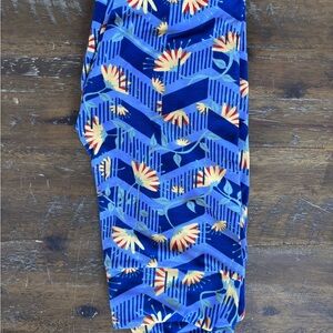 LuLaRoe Blue Floral Leggings